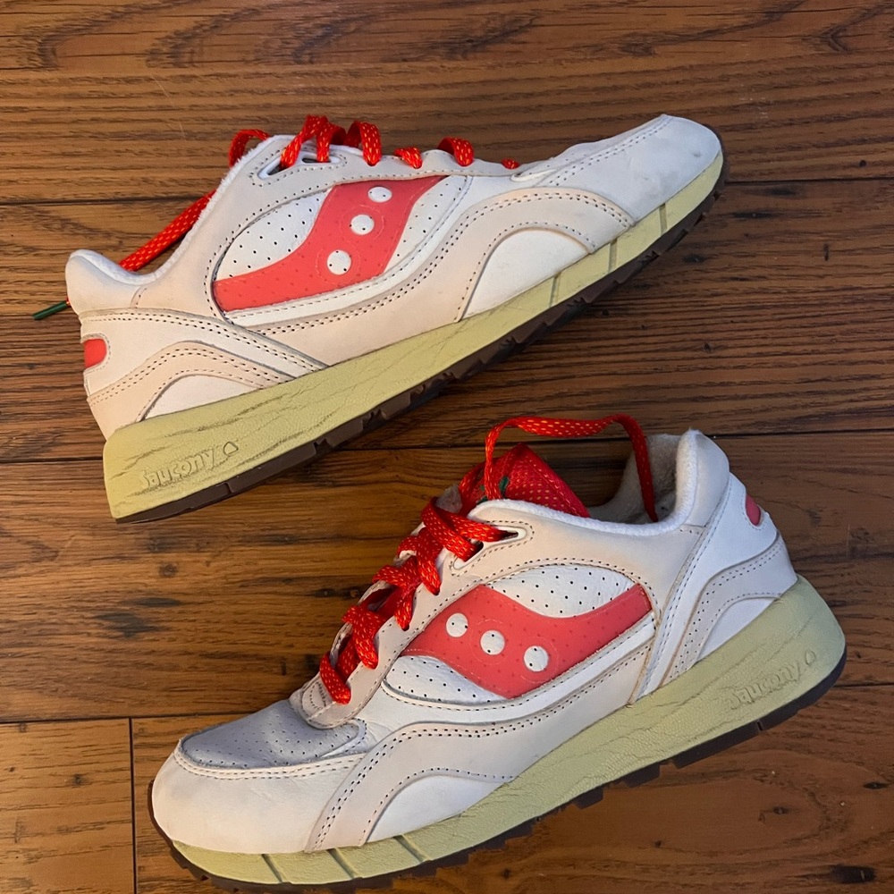 Saucony Shadow 6000 New York Cheesecake Sneakers US M 11